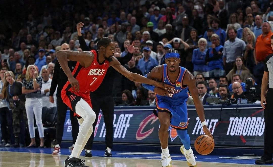 开云官网-末节输18分！火箭崩盘遭雷霆双杀，杜兰特被羞辱，休媒喊杀谢泼德