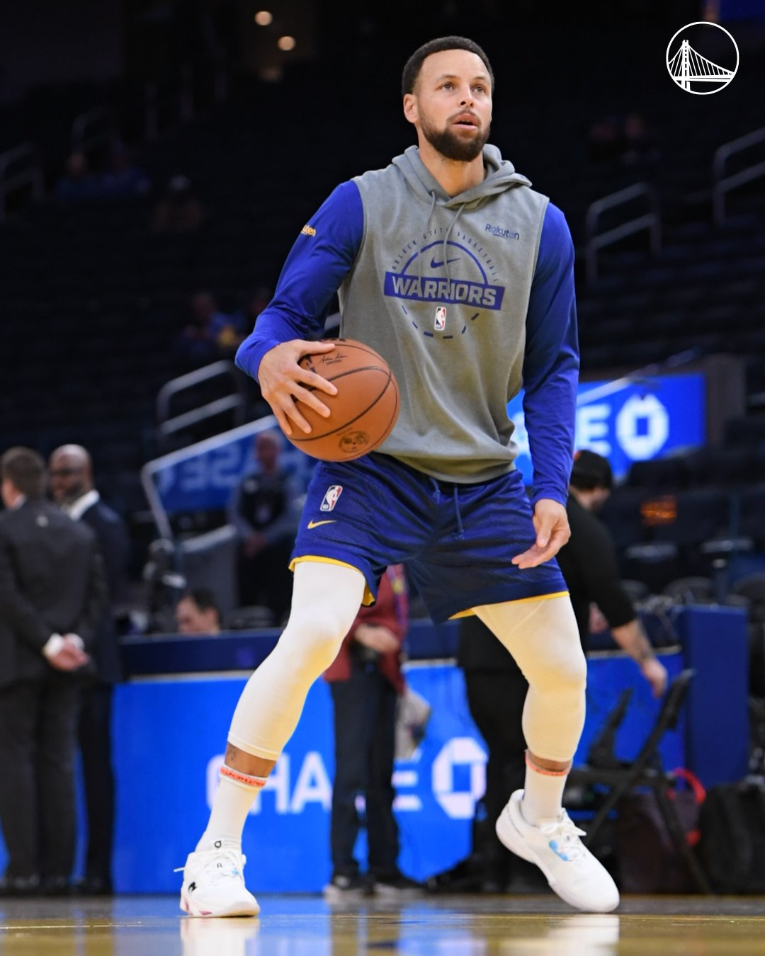 开云APP-库里16分勇士不敌猛龙结束4连胜，奎克利40分10助巴恩斯26分11助