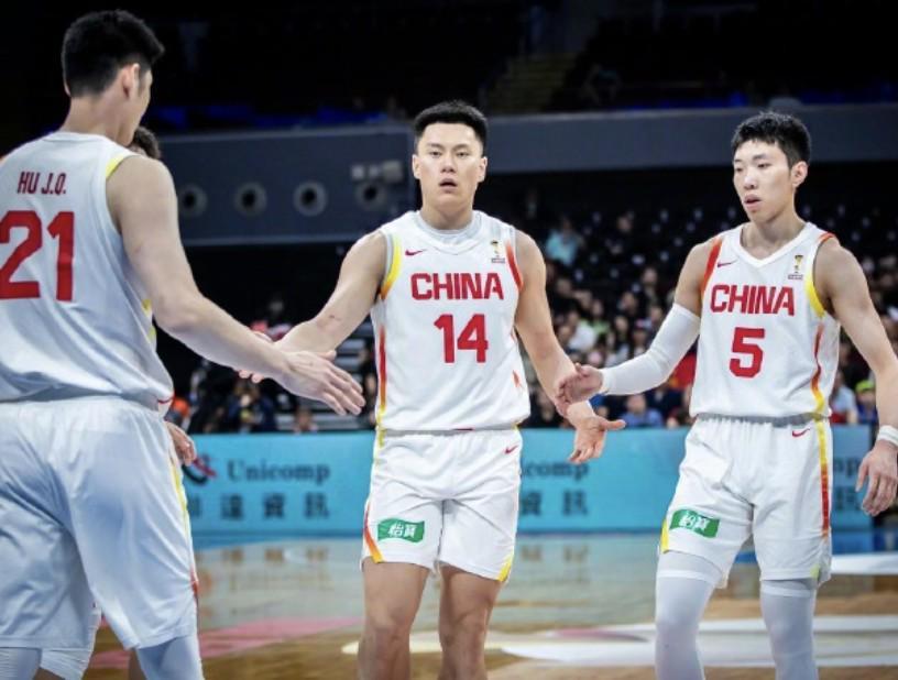 开云入口-记者：上海队延长李弘权假期，让新晋奶爸享受初为人父的喜悦